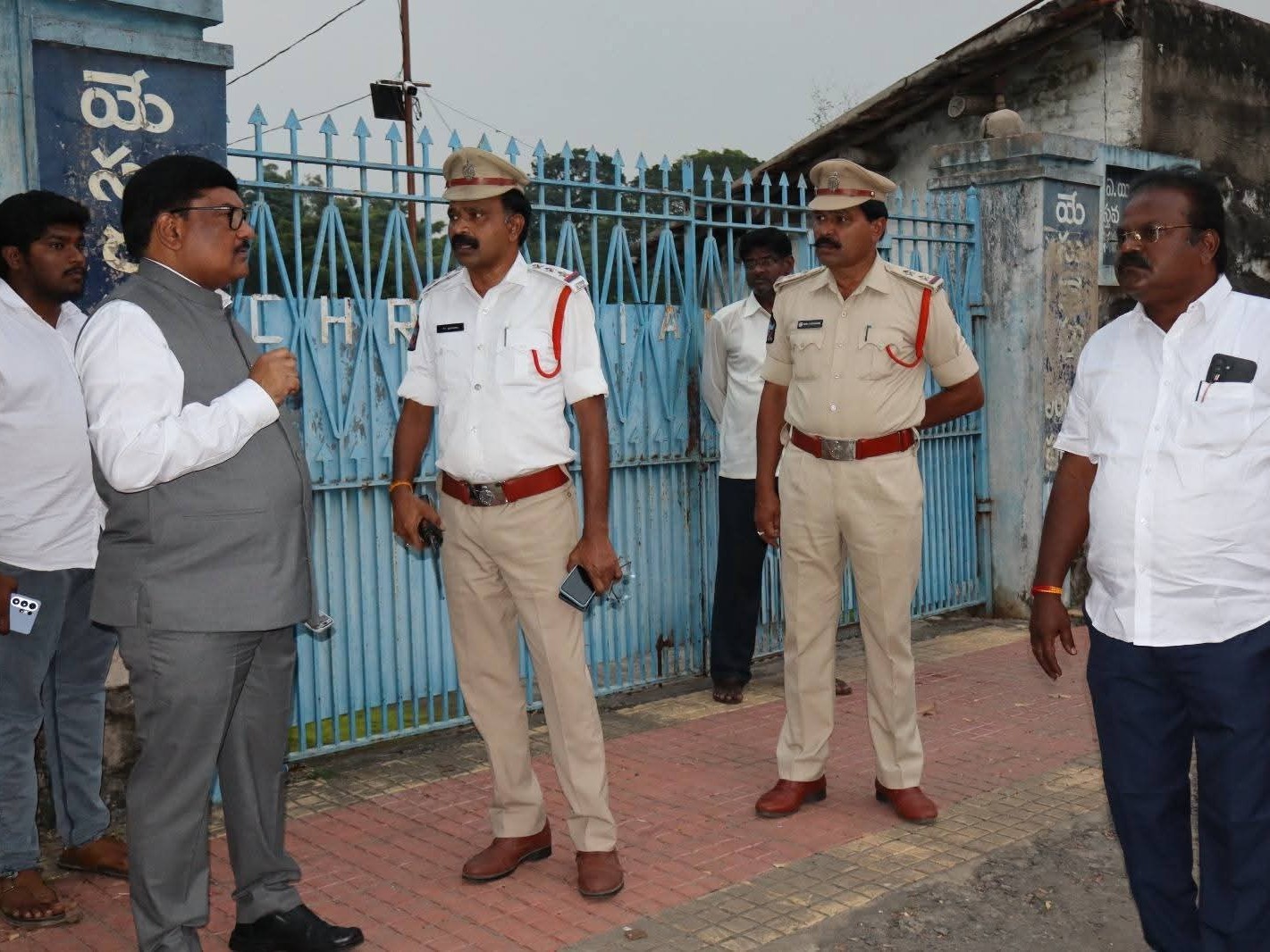 నగరంలో అనధికారిక పార్కింగ్ నిషేధం