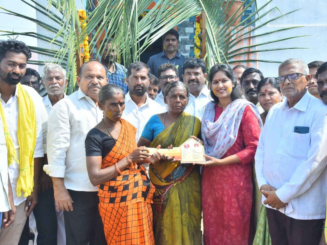 పేదలకు సొంతింటి కల నెరవేరింది: ఎమ్మెల్యే