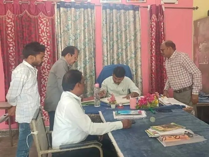 వాంకిడి జూనియర్ కళాశాలను తనిఖీ చేసిన DIEO