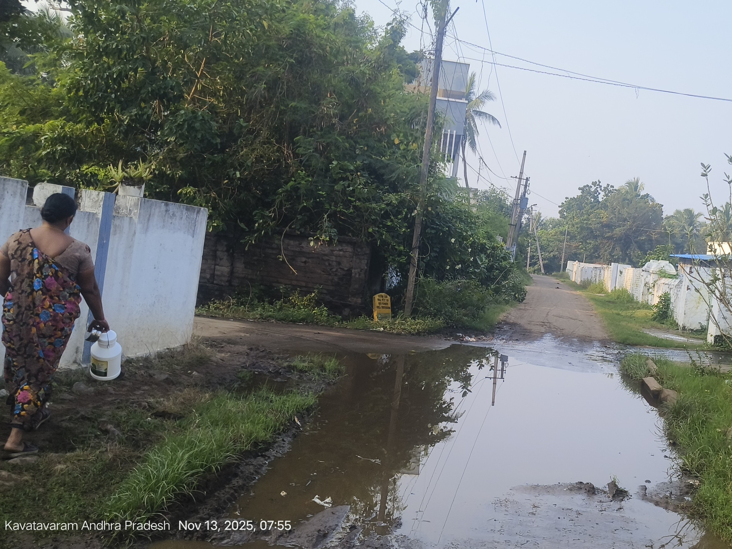 మురుగునీటి సమస్యతో ప్రజల అవస్థలు