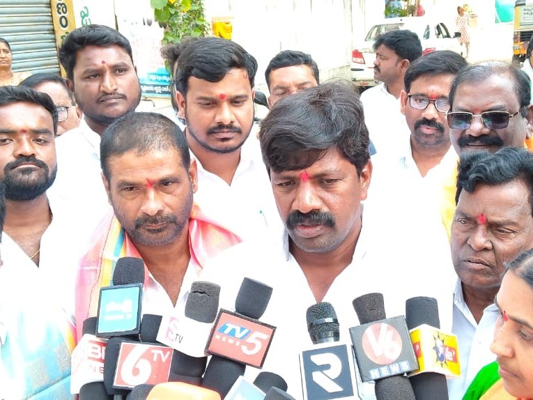 నకిరేకల్ మున్సిపాలిటీ అభివృద్ధికి కృషి: ఎమ్మెల్యే