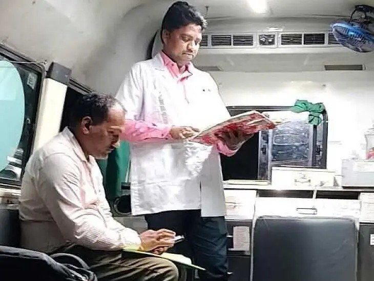 సుల్తానాబాద్‌లో 108 అంబులెన్స్ తనిఖీ