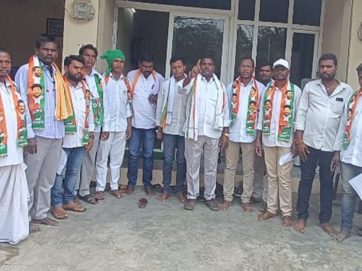 నాయకులపై దాడులు చేయడం సిగ్గుచేటు: ఆనందరావు