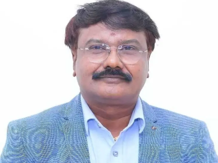 మెడికల్ కాలేజీలో అడ్మిషన్లకు దరఖాస్తులు ఆహ్వానం