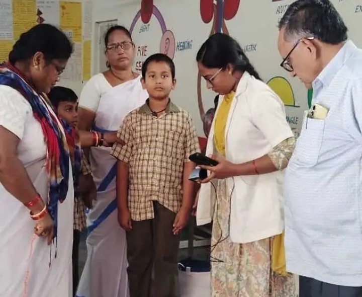 ‘మెనూ ప్రకారం రుచికరమైన భోజనాన్ని అందించాలి’