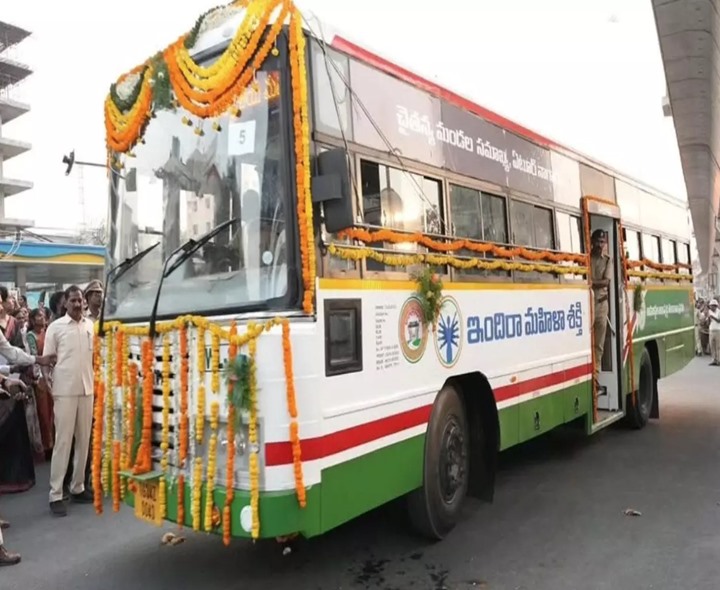 మహిళా సంఘాలకు మరో 450 బస్సులు