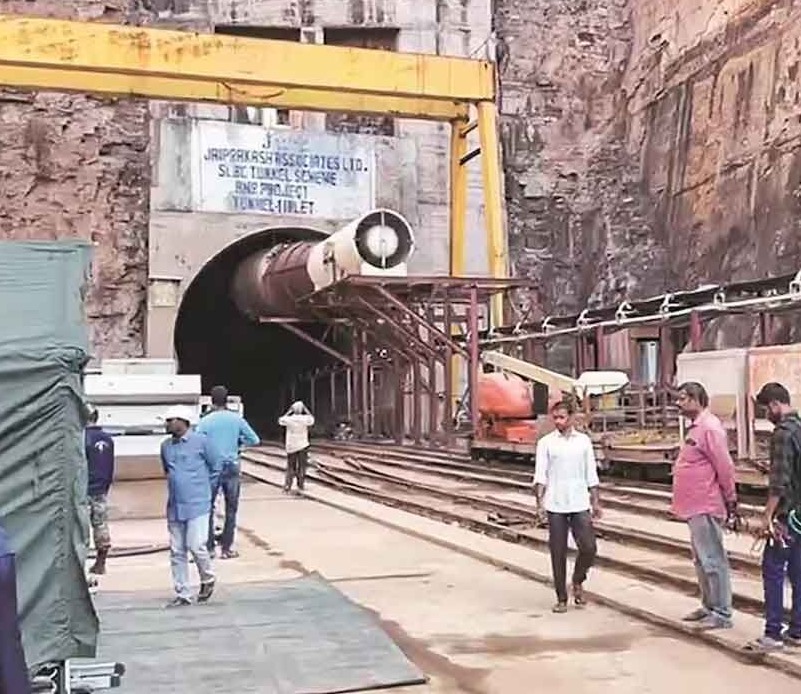 SLBC టన్నెల్ నిర్మాణ సంస్థ ఎండీ అరెస్టు