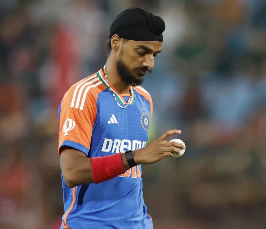 నిప్పులు చెరుగుతున్న భారత్ బౌలర్లు