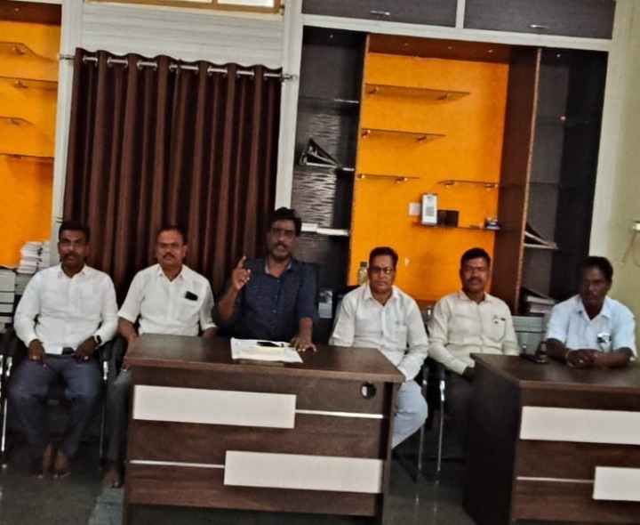 ‘సభ్యుల ప్రొసీడింగ్స్ వెంటనే విడుదల చేయాలి’