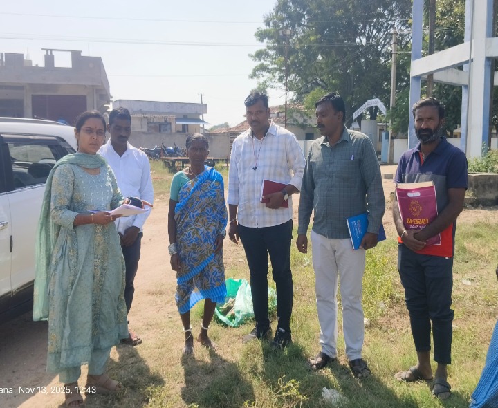 మోక విచారణ జరిపిన ట్రేని డిప్యూటీ కలెక్టర్