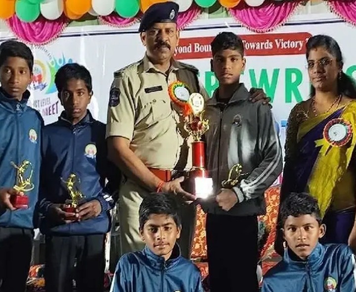 క్రీడలు క్రమశిక్షణ, స్ఫూర్తిని నేర్పిస్తాయి: ఎస్పీ