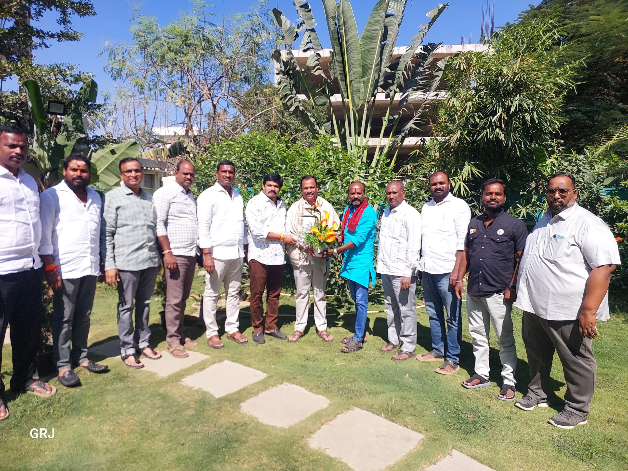 ‘ఆలయ సమయాల్లో మార్పు చేయాలి’