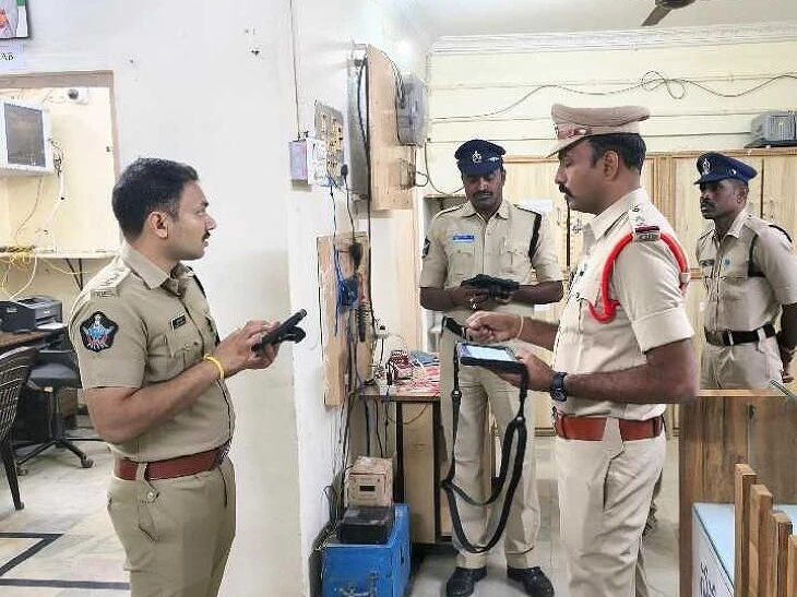 రేవనూరు పీఎస్‌లో ఎస్పీ సునీల్ ఆకస్మిక తనిఖీ..!