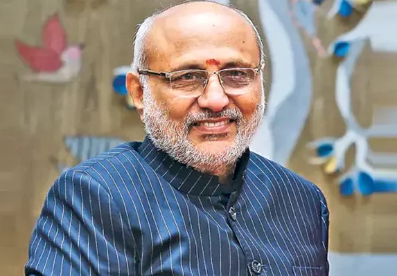 ఏపీలో ఉపరాష్ట్రపతి రాధాకృష్ణన్ పర్యటన