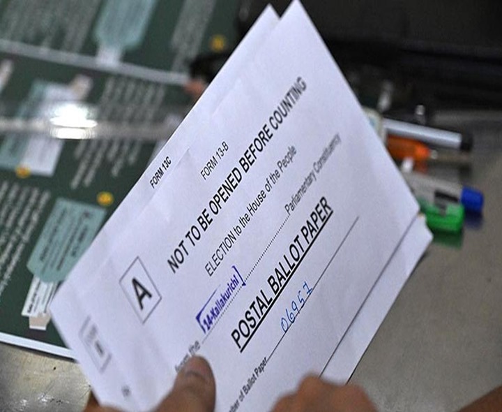 పోస్టల్ బ్యాలెట్.. ముందంజలో NDA