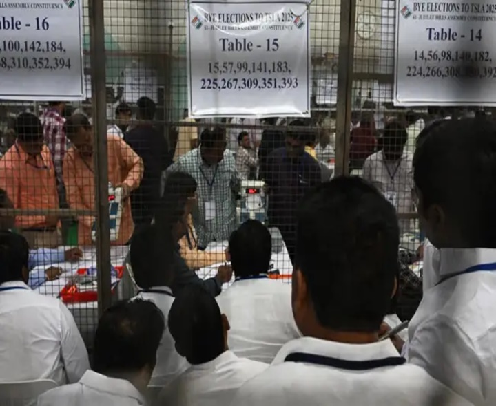 రెండో రౌండ్‌.. ప్రధాన పార్టీ అభ్యర్థుల ఓట్లు