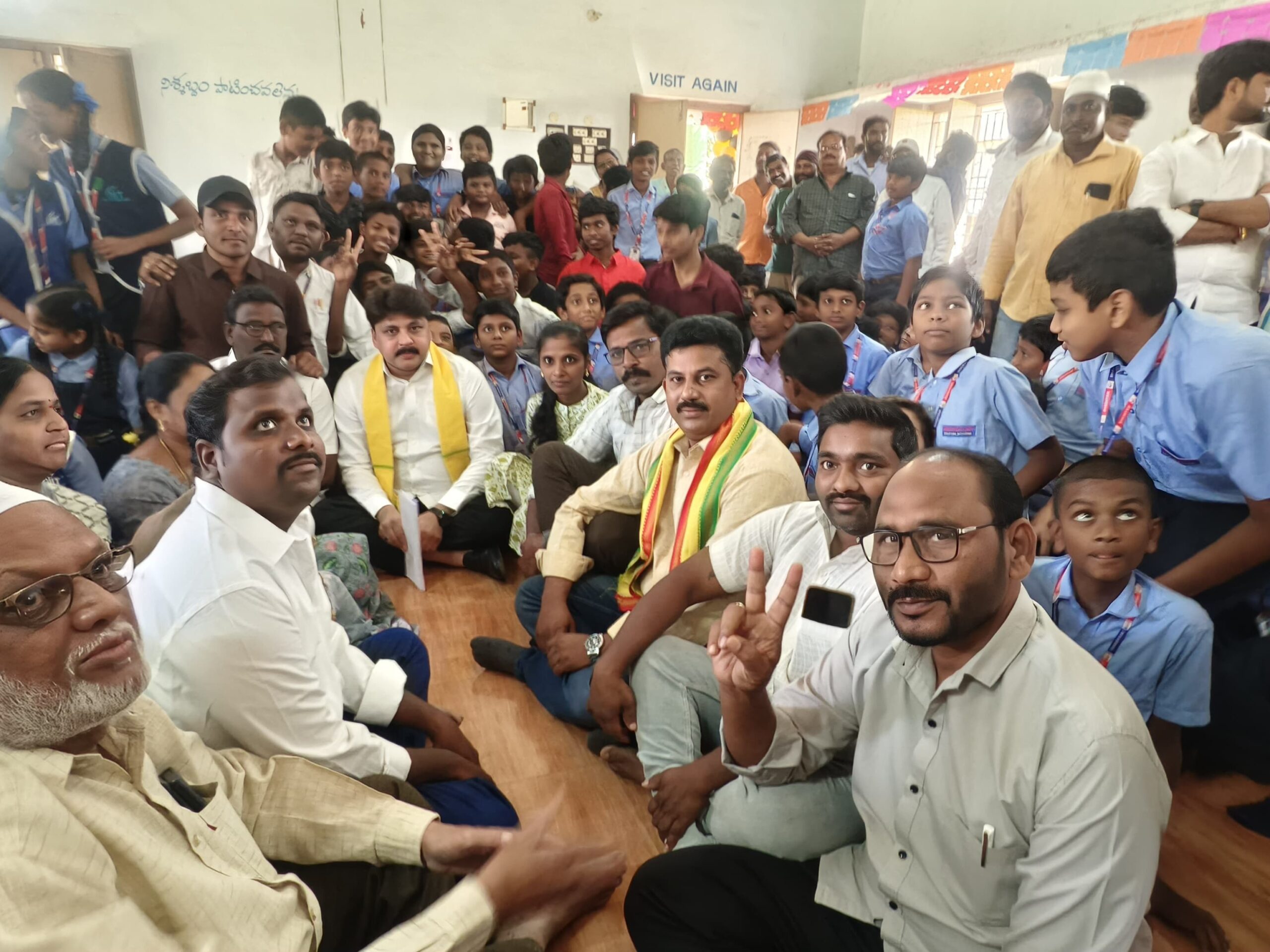 గ్రంథాలయ వారోత్సవాలలో పాల్గొన్న ఎమ్మెల్యే