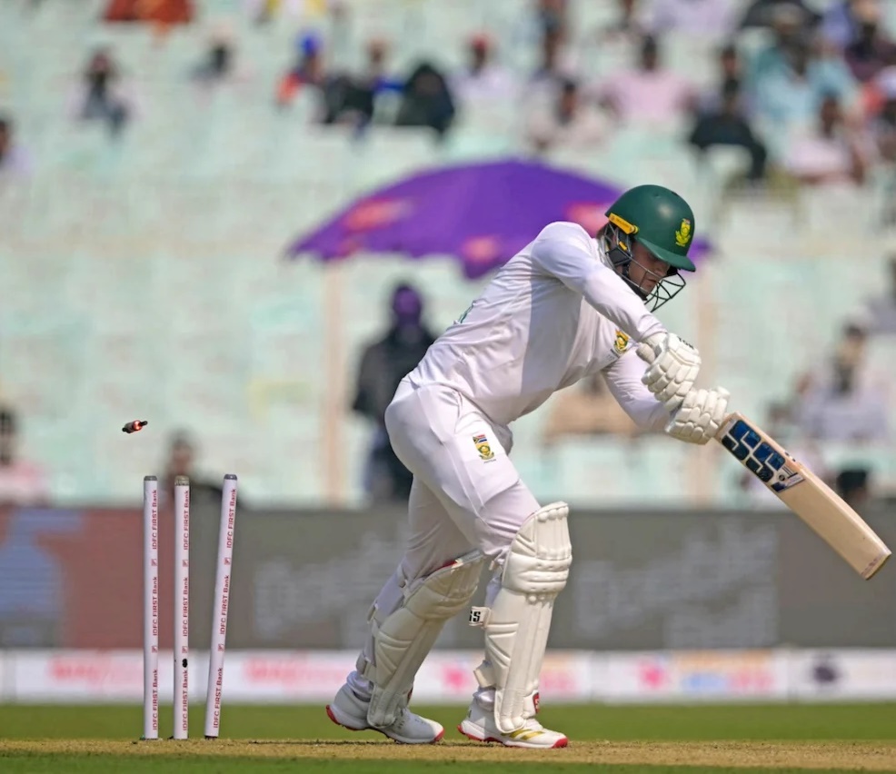 సగం వికెట్లు కోల్పోయిన సౌతాఫ్రికా