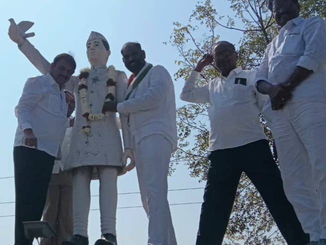 ‘దేశాన్ని ముందుకు తీసుకు వెళ్లిన గొప్ప వ్యక్తి నెహ్రూ’