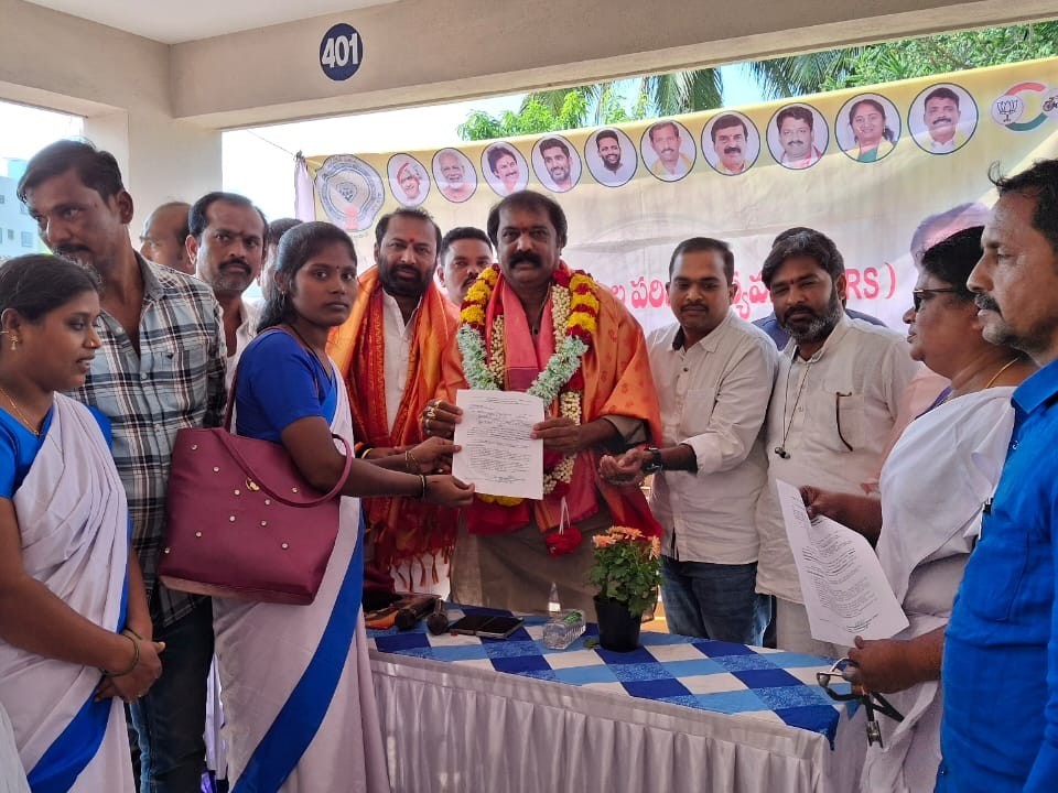 ఆశా వర్కర్లకు ఉద్యోగ నియామక పత్రాలు అందజేసిన ఎమ్మెల్యే