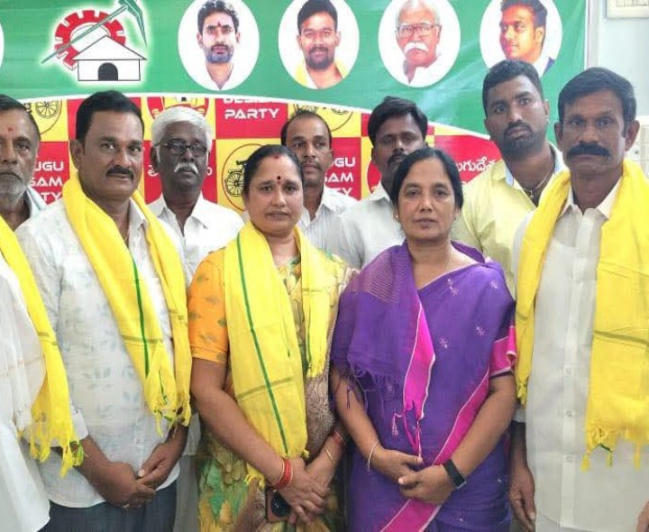 ఎమ్మెల్యే సమక్షంలో టీడీపీలోకి చేరికలు