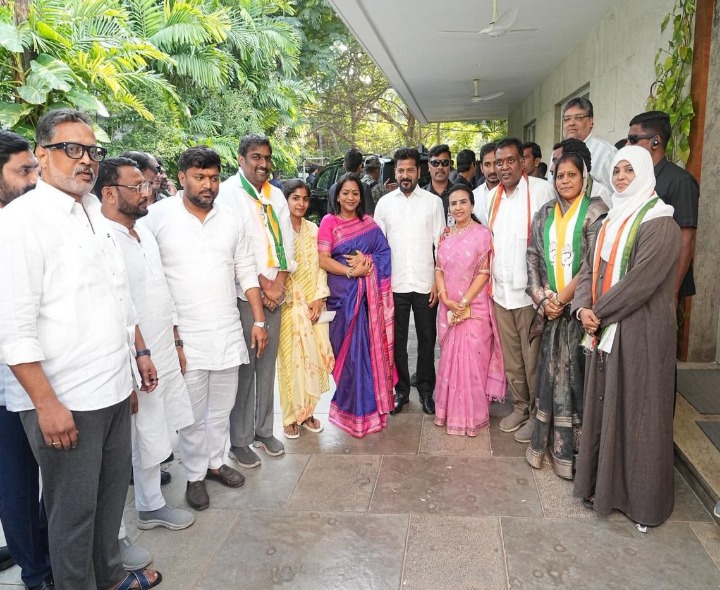 సీఎం రేవంత్ రెడ్డిని కలిసిన పాలకుర్తి ఎమ్మెల్యే