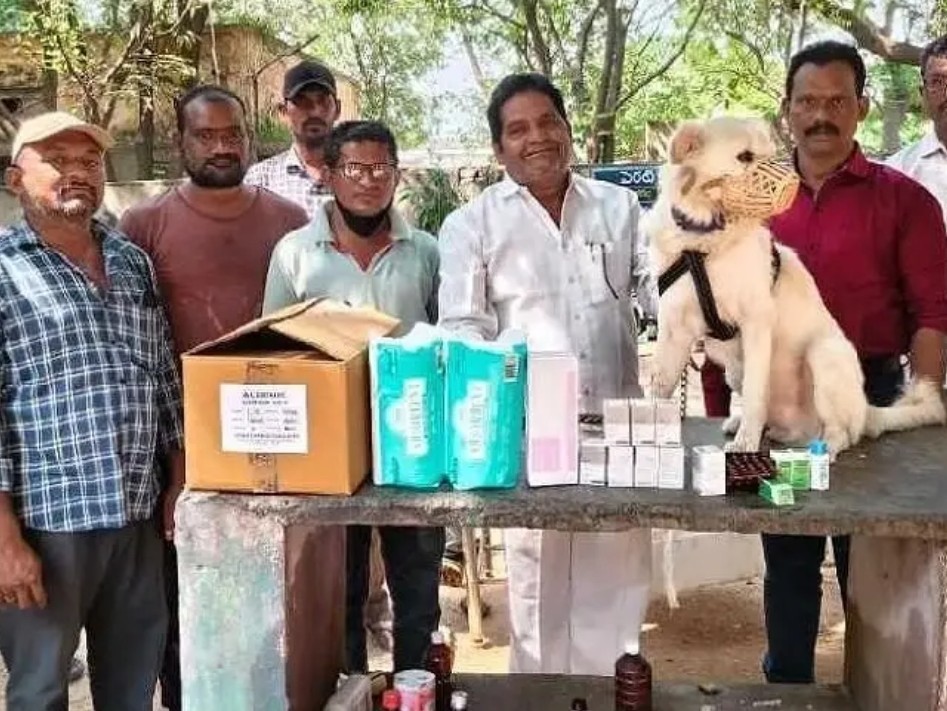 ‘పశు వైద్యశాలకు దాతల సహకారం అభినందనీయం’