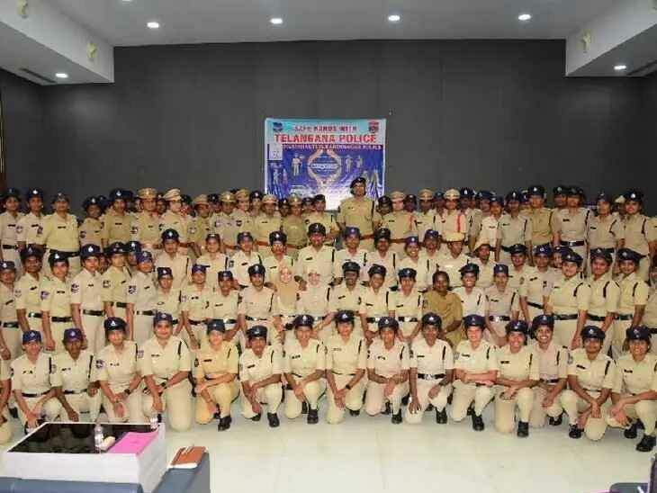 మహిళ పోలీస్ కానిస్టేబుళ్లు సత్తా