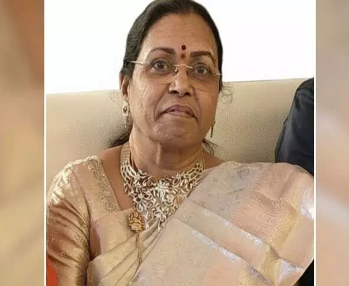 జనసేన కీలక నేత సతీమణి మృతి