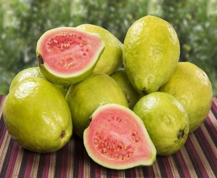 ఖాళీ కడుపుతో ఈ పండు తింటే బోలెడు లాభాలు