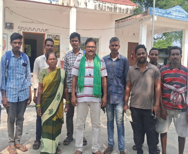 ‘మా గ్రామంలో ప్రభుత్వ పాఠశాల నిర్మించాలి’