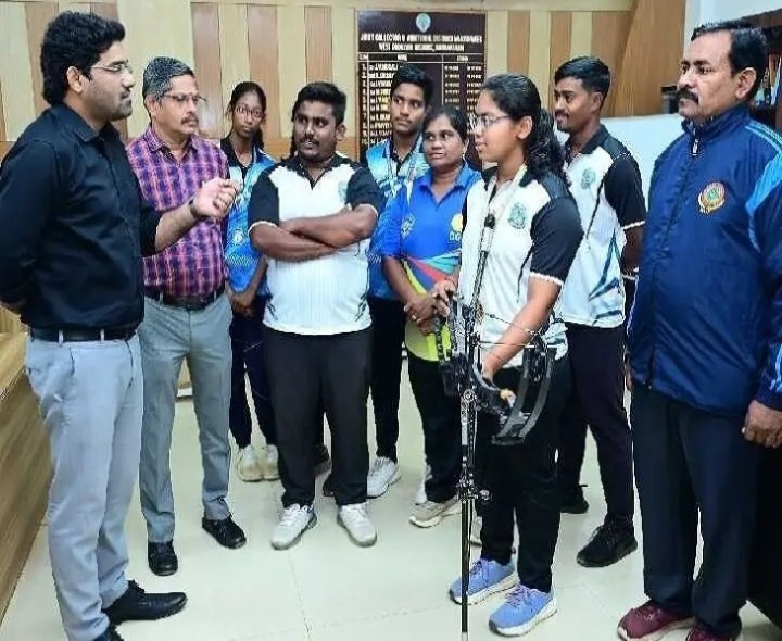 ఆర్చరీ క్రీడాకారులను అభినందించిన జేసీ