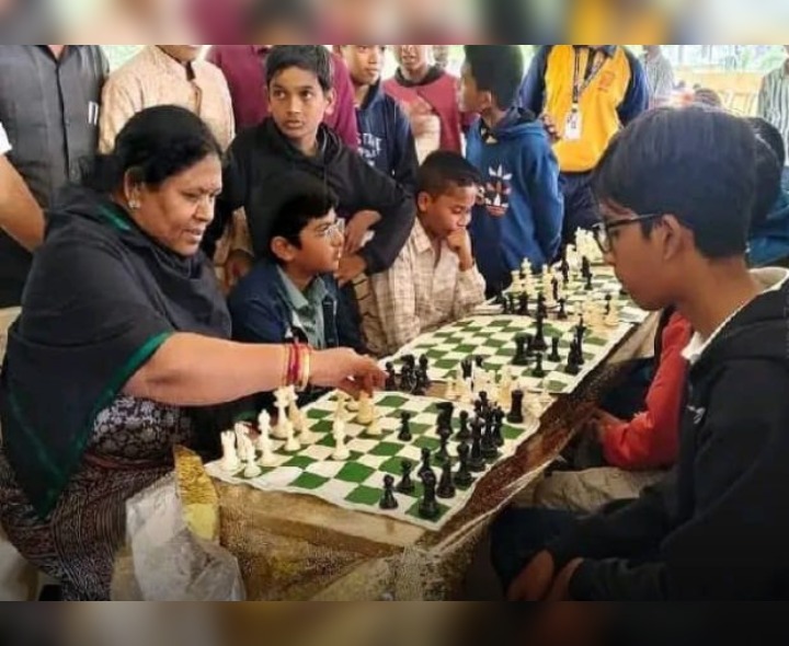 రాష్ట్రస్థాయి చెస్ పోటీలు ప్రారంభించిన MLA