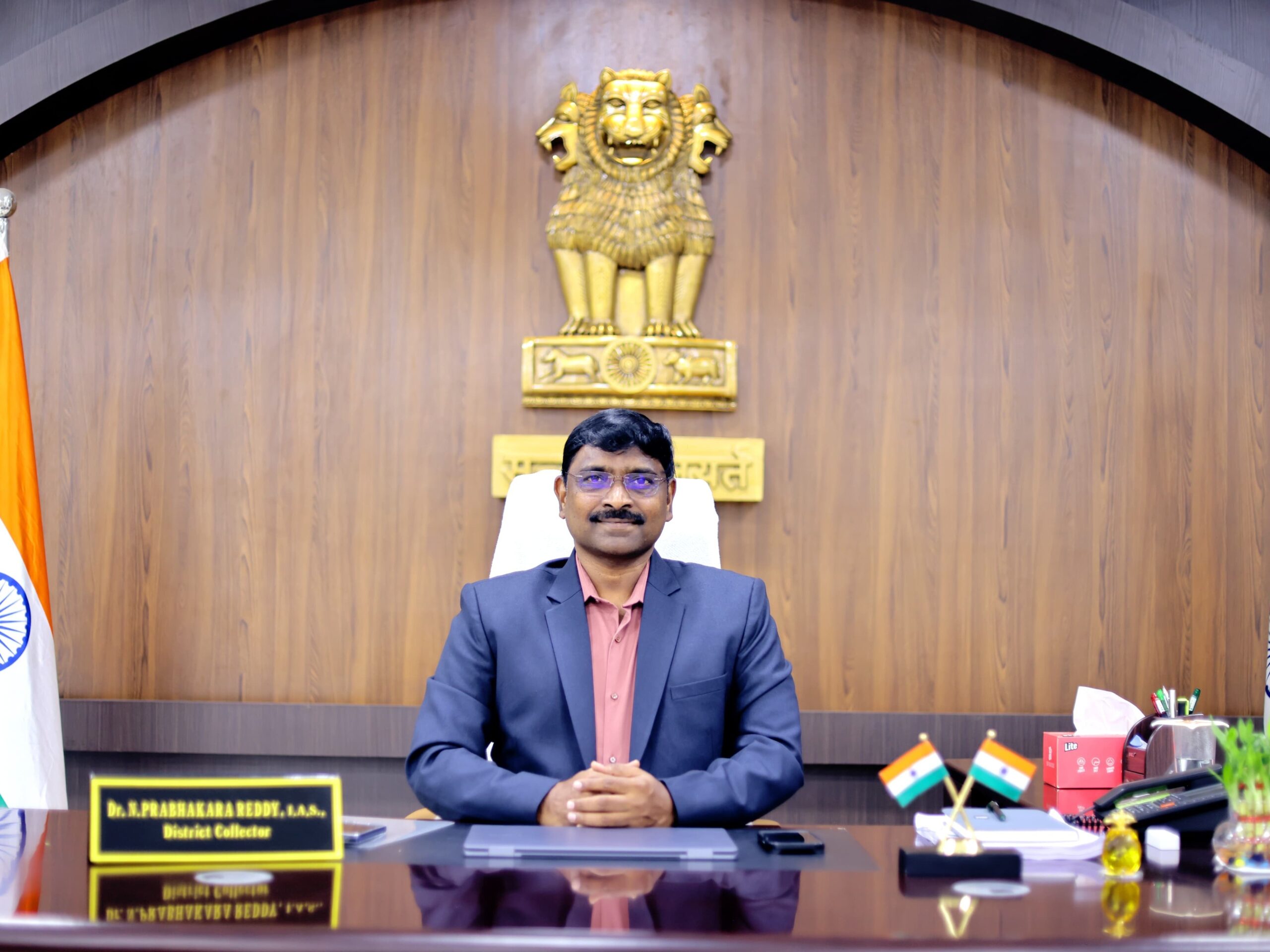 కలెక్టర్‌కు అరుదైన గౌరవం