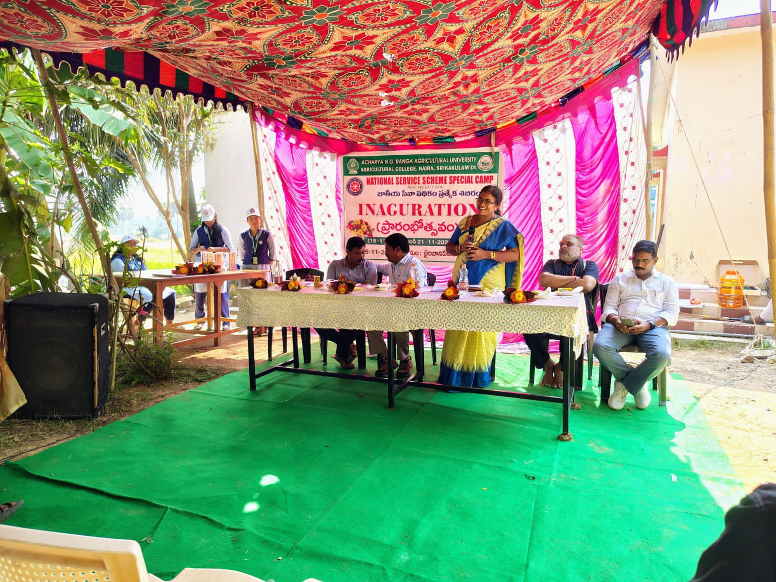 ‘ఎన్ఎస్ఎస్ వాలంటీర్లు సేవా దృక్పథం కలిగి ఉండాలి’