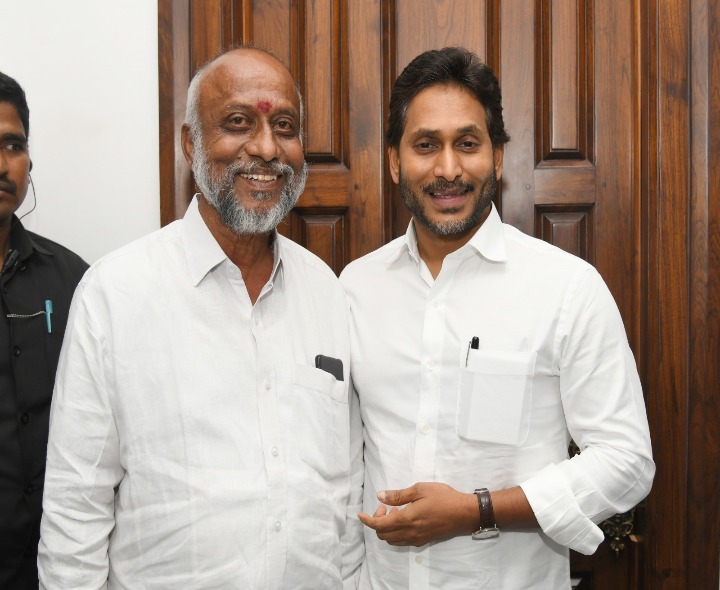 జగన్‌ను కలిసిన చిత్తూరు జడ్పీ ఛైర్మన్