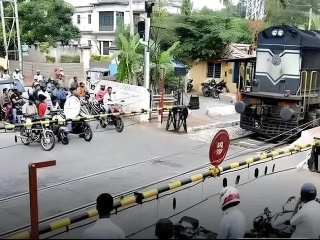 ఈనెల 17నుంచి రైల్వే గేటు మూసివేత