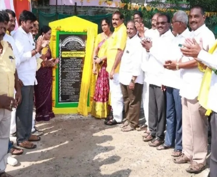 ‘పారిశ్రామిక వేత్తలు వస్తుంటే జగన్ ఓర్వలేక పోతున్నారు’