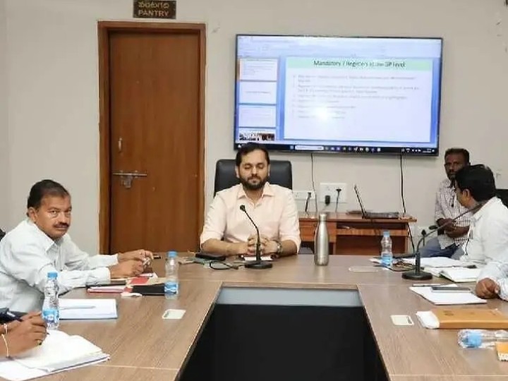 10వ తరగతి విద్యార్థులపై ప్రత్యేక దృష్టి సారించాలి’