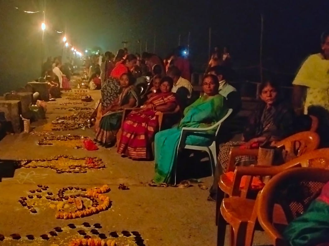 నర్సింహపురం బ్రిడ్జిపై లక్ష దీపోత్సవం