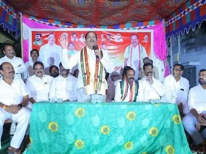 పలు అభివృద్ధి పనులకు శంఖుస్థాపనలు చేసిన మంత్రి