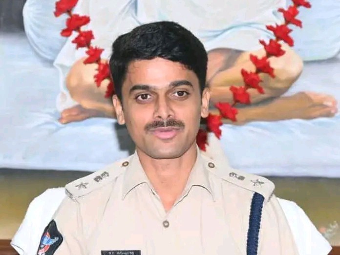 ముగ్గురు ఎస్సై లకు  స్థానచలనం