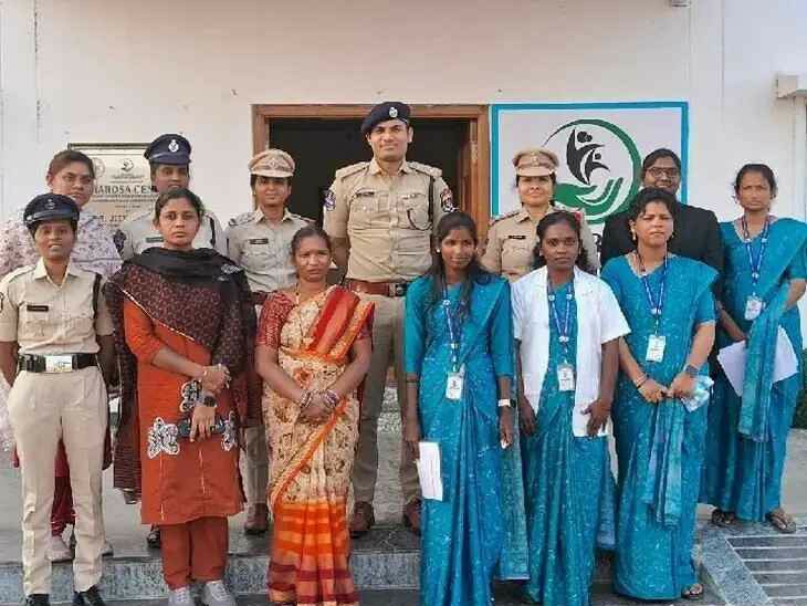 భరోసా కేంద్రాన్ని సందర్శించిన కరీంనగర్ సీపీ