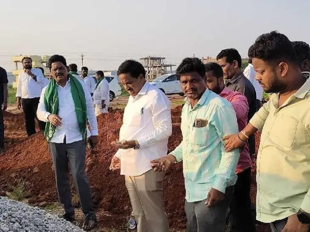 ఆసుపత్రి పనులు పరిశీలించిన ఎమ్మెల్యే