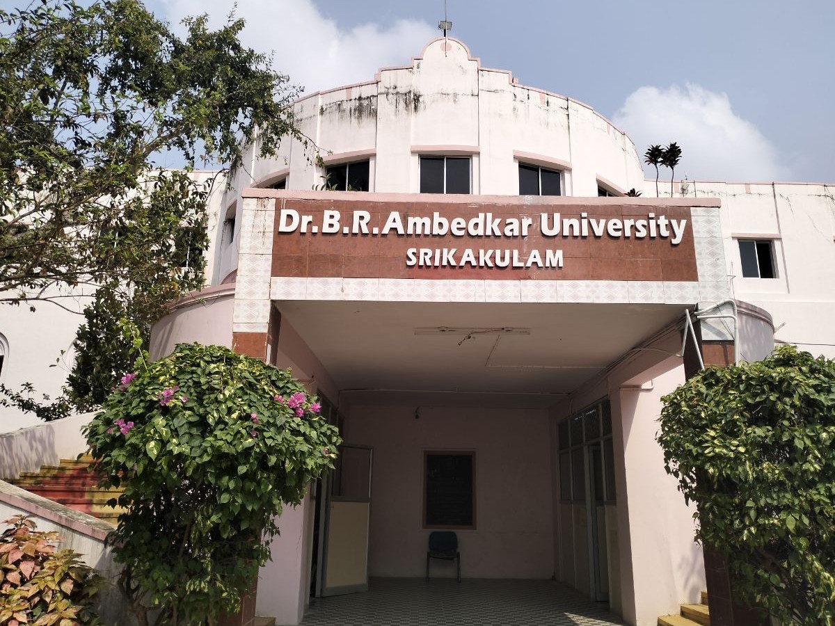 డిగ్రీ సెమిస్టర్ పరీక్షల టైం టేబుల్ విడుదల