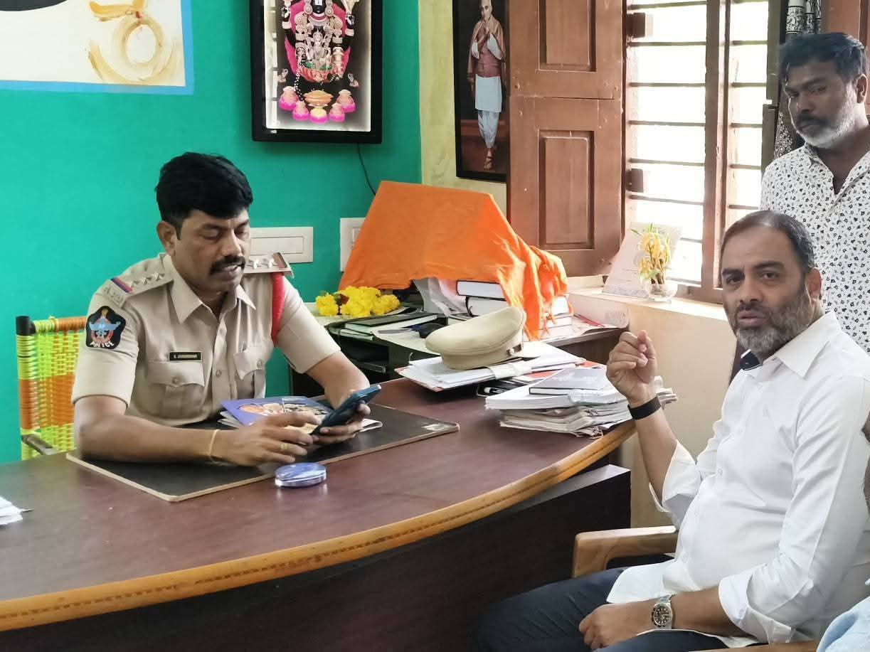 కదిరి వైసీపీ ఇంఛార్జ్ అరెస్ట్