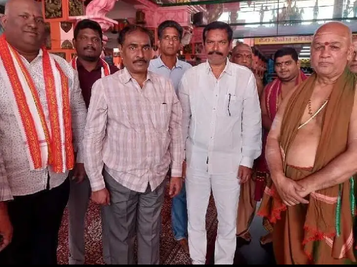 ఆదిత్యుని సేవలో హైకోర్టు జస్టిస్