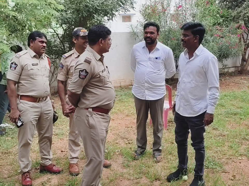 గోరంట్ల మాధవ్ హౌస్ అరెస్టు