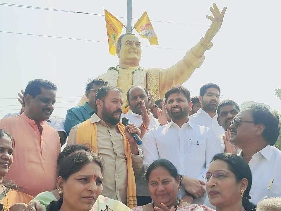 ఏలూరులో ఎన్టీఆర్ విగ్రహావిష్కరణ
