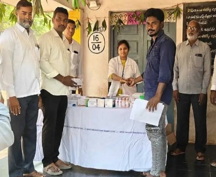 మల్లన్నపాలెం గ్రామంలో ఉచిత వైద్య శిబిరం